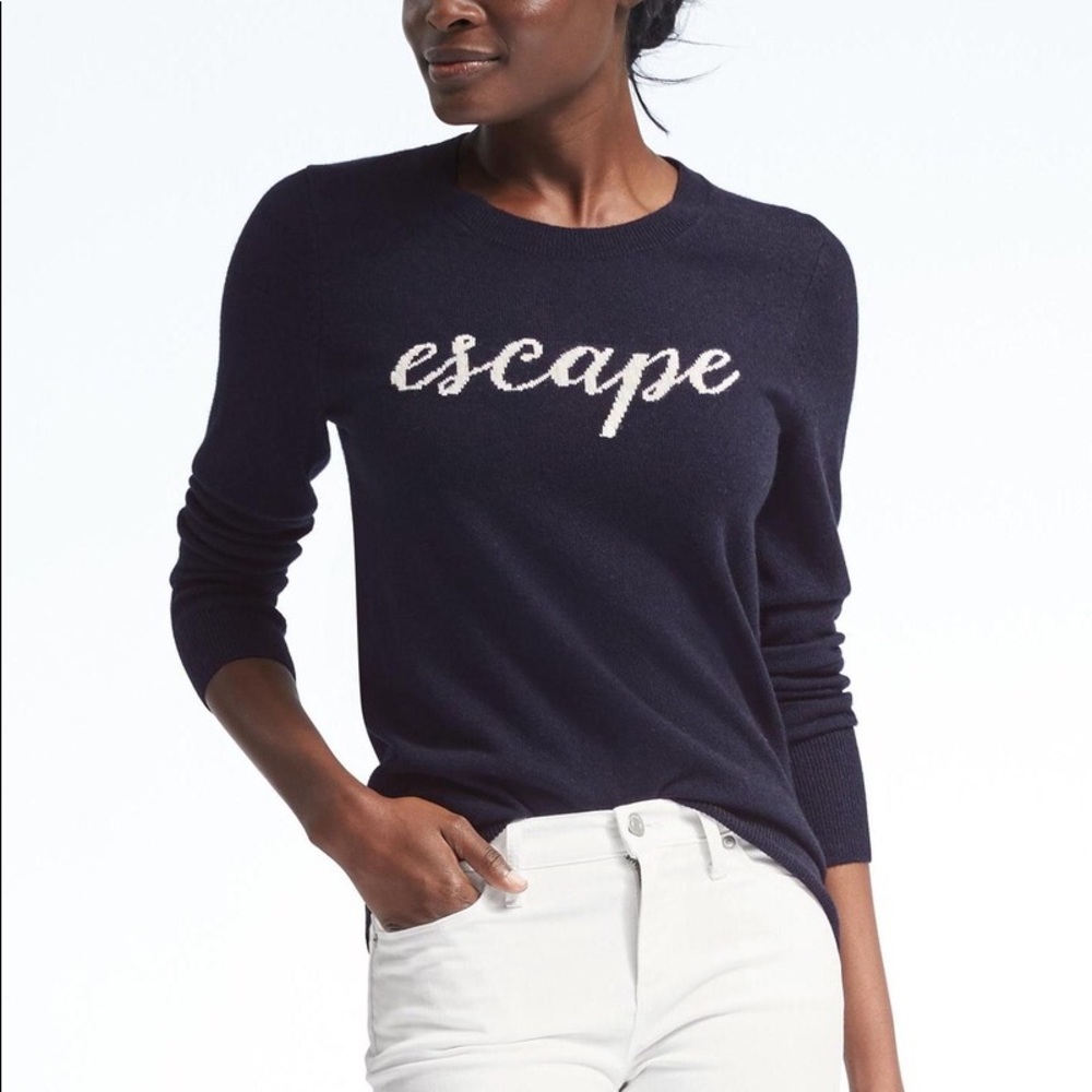 Banana Republic Graphic Sweater Size Small